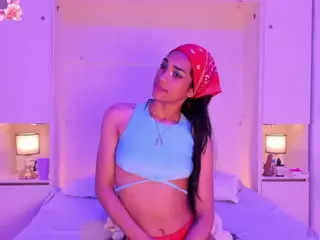 AnaihCollins's Live Sex Cam Show