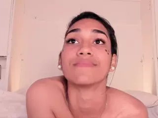 AnaihCollins's Live Sex Cam Show