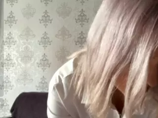 EleneFulwood's Live Sex Cam Show