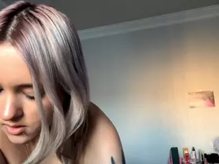 EleneFulwood's Live Sex Cam Show