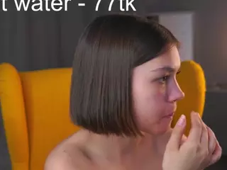 MaeBeale's Live Sex Cam Show