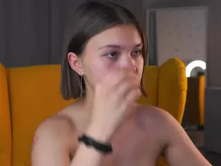 MaeBeale's Live Sex Cam Show