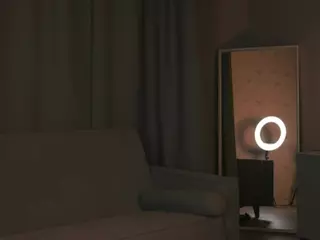 MaeBeale's Live Sex Cam Show