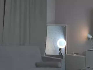 MaeBeale's Live Sex Cam Show