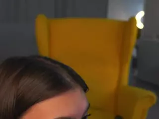 MaeBeale's Live Sex Cam Show