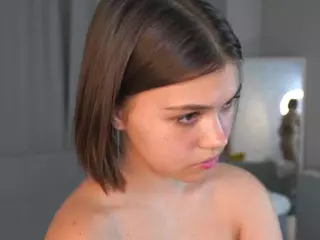 MaeBeale's Live Sex Cam Show