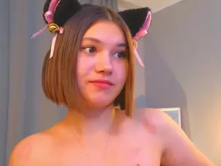 MaeBeale's Live Sex Cam Show