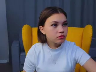 MaeBeale's Live Sex Cam Show
