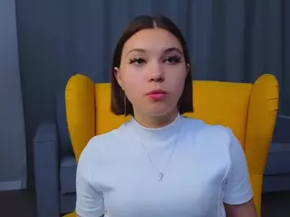 MaeBeale's Live Sex Cam Show