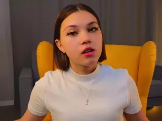 MaeBeale's Live Sex Cam Show