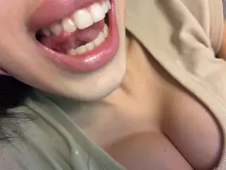 JadeMirage's Live Sex Cam Show