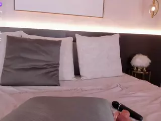 Laura Beaumont's Live Sex Cam Show