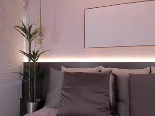 Laura Beaumont's Live Sex Cam Show