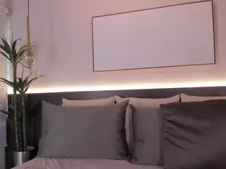 Laura Beaumont's Live Sex Cam Show
