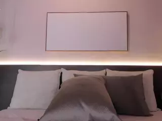 Laura Beaumont's Live Sex Cam Show