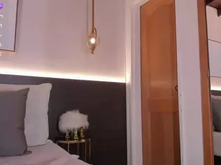Laura Beaumont's Live Sex Cam Show