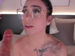 Laura Beaumont's Live Sex Cam Show