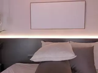 Laura Beaumont's Live Sex Cam Show