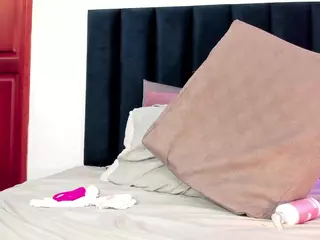 MirandaRox's Live Sex Cam Show