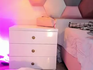 MirandaRox's Live Sex Cam Show