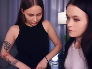 Mia and Darelin's Live Sex Cam Show