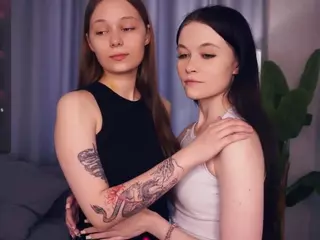 Mia and Darelin's Live Sex Cam Show