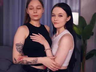 Mia and Darelin's Live Sex Cam Show