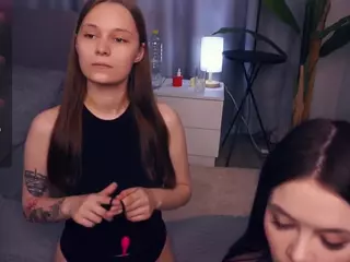 Mia and Darelin's Live Sex Cam Show