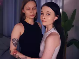 Mia and Darelin's Live Sex Cam Show