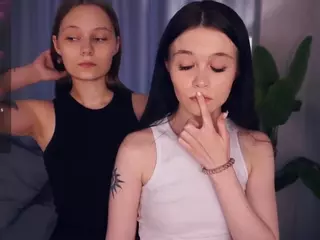 Mia and Darelin's Live Sex Cam Show