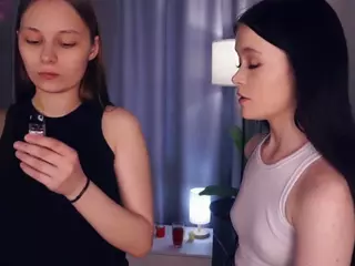 Mia and Darelin's Live Sex Cam Show