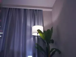 Mia and Darelin's Live Sex Cam Show