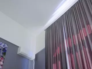 EvaxxxRose's Live Sex Cam Show
