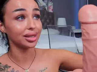 EvaxxxRose's Live Sex Cam Show