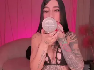 MilaLawrenceX's Live Sex Cam Show