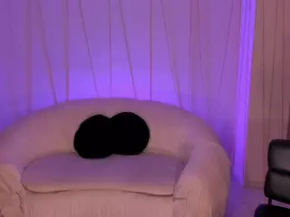 MilaLawrenceX's Live Sex Cam Show