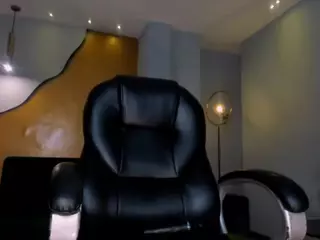 MilaLawrenceX's Live Sex Cam Show