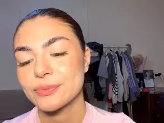 MoiraHadwin's Live Sex Cam Show