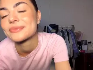 MoiraHadwin's Live Sex Cam Show