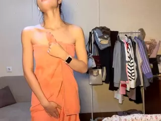 MoiraHadwin's Live Sex Cam Show