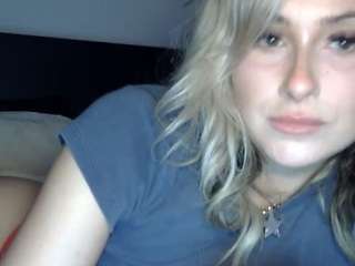 Live cam show with lacey