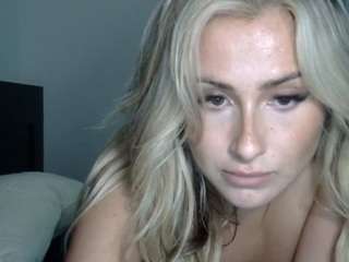 Live cam show with lacey