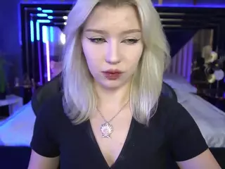 SelenaIriss's Live Sex Cam Show