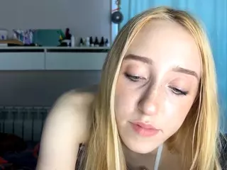 GladysFricker's Live Sex Cam Show