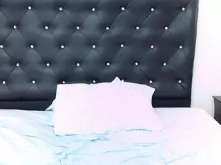 sweetkitty-cum's Live Sex Cam Show
