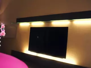 MIa's Live Sex Cam Show
