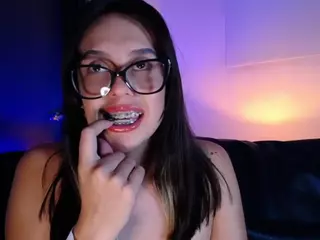 MeganMyerss's Live Sex Cam Show