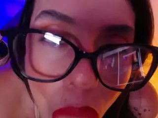 MeganMyerss's Live Sex Cam Show