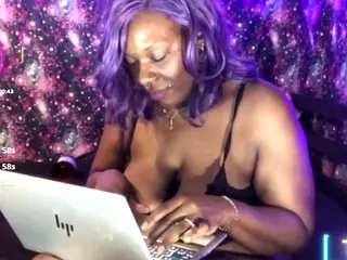 qnibee's Live Sex Cam Show