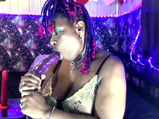 qnibee's Live Sex Cam Show